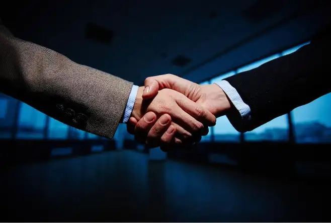 handshake-businessmen