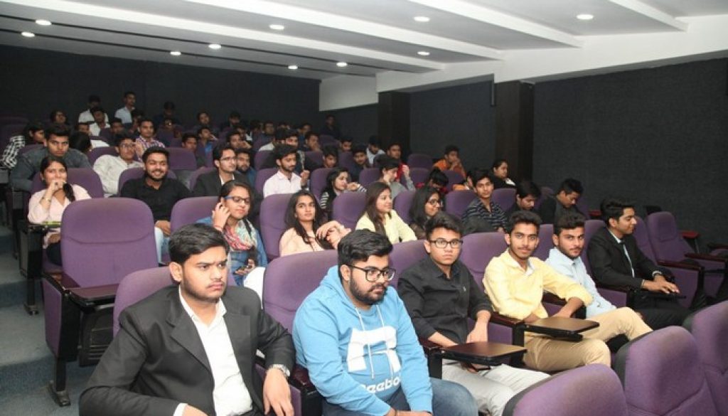 The Law week continues on Day 2 at the Manav Rachna University! (2)