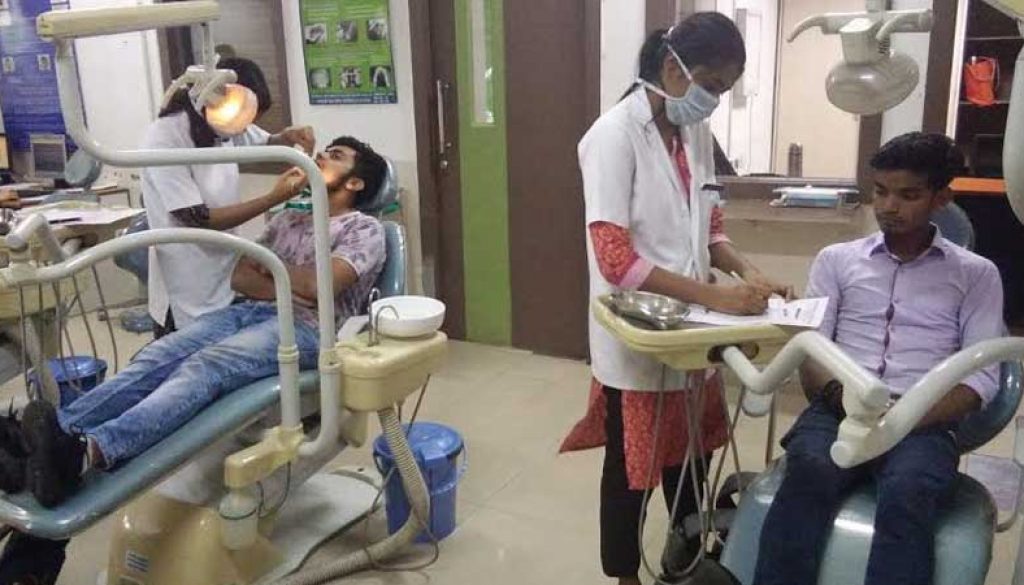 Dental-Screening-of-BBA-students2